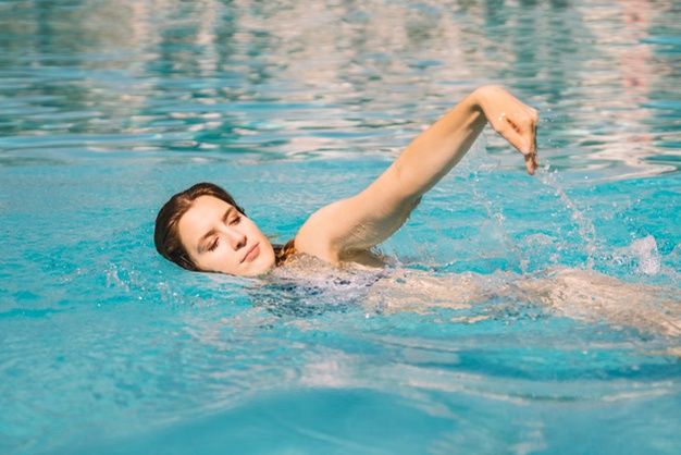 La alegría de nadar: cómo meterse en el agua puede mejorar la salud física y mental