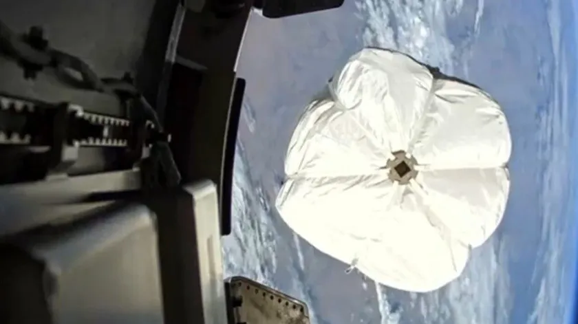 EEI lanza 78 kilos de basura al espacio exterior por medio de una nueva tecnología