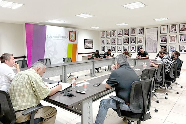 Preside Hugo Lozano reunión de Seguridad