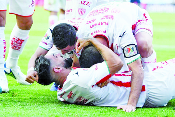 Le quita el Necaxa invicto al Pachuca