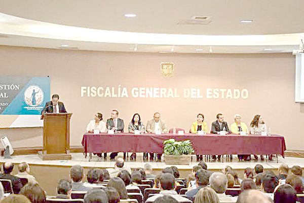 Contrata Fiscalía de Coahuila a asesores