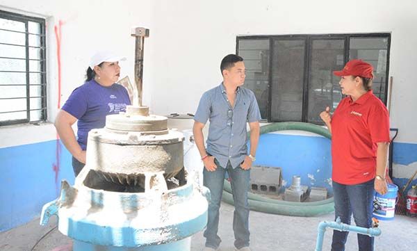 Reparan pozo de la Flores Magón
