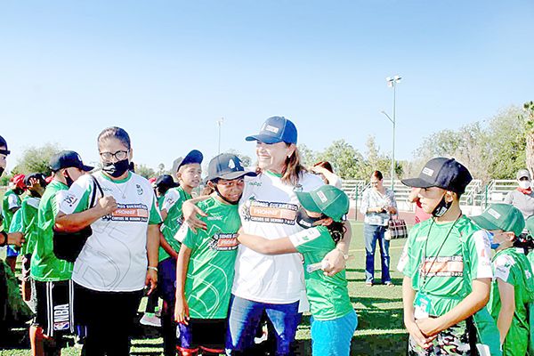 Inaugura Alcaldesa “Somos guerreros”