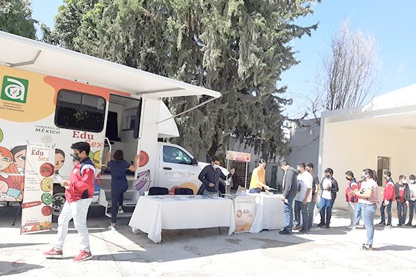 Informa Salud respecto a métodos anticonceptivos