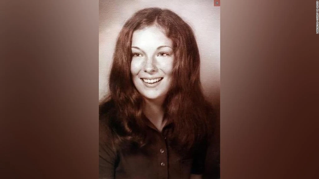 Su muerte fue un misterio durante 46 años. Ahora, ADN de una taza de café en el aeropuerto condujo a un arresto