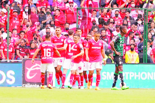 Se complicó Toluca ante Santos