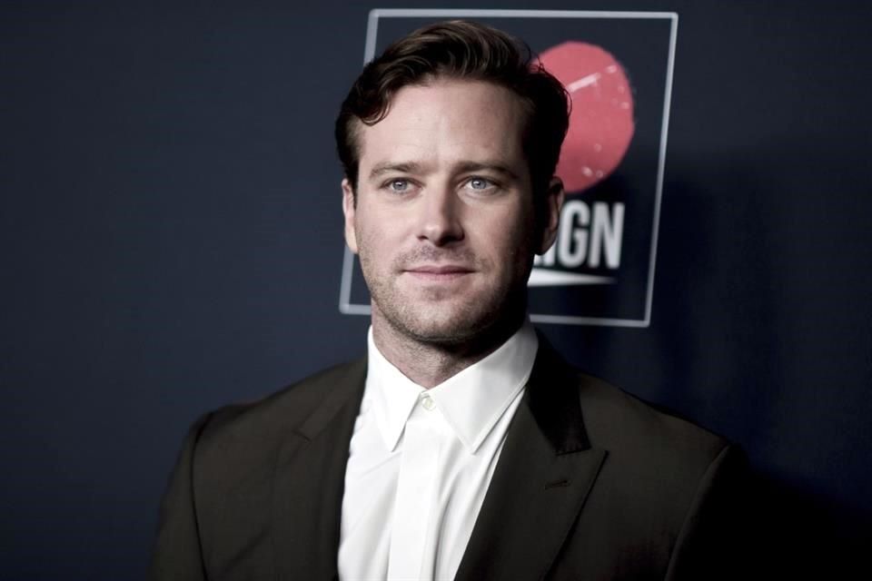 Ventilan canibalismo y escándalos de Armie Hammer en serie