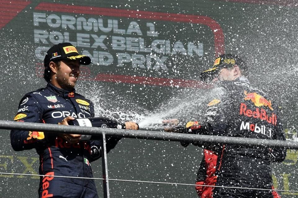 En el GP de Bélgica se vio un RB18 eficiente