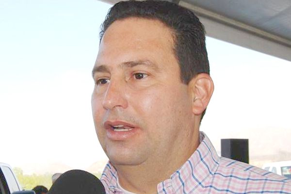 Lento avance en legalizar autos