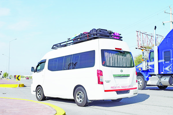 “Caza” Transporte a servicios de “ride”