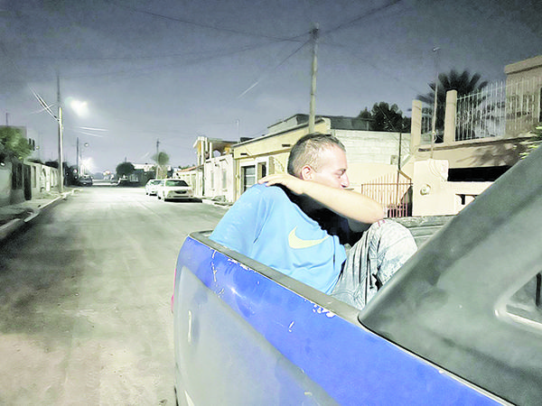 Los encuentran ebrios en tapias