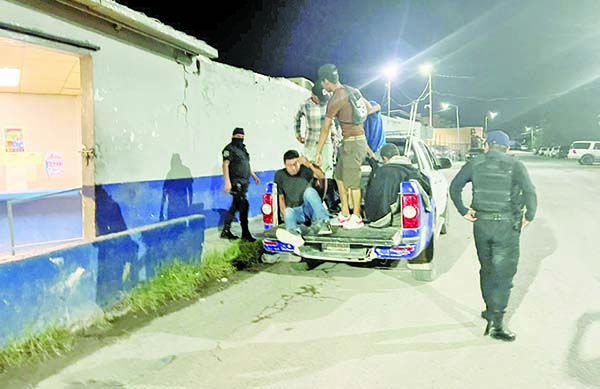 Detienen a 7 en operativo