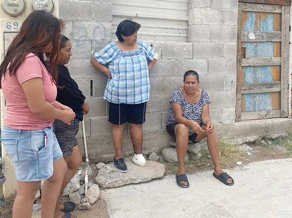 Se quejan vecinos de protectora de perros