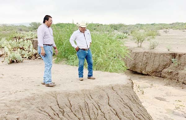 Encabeza Beto Piña trabajos en ejidos