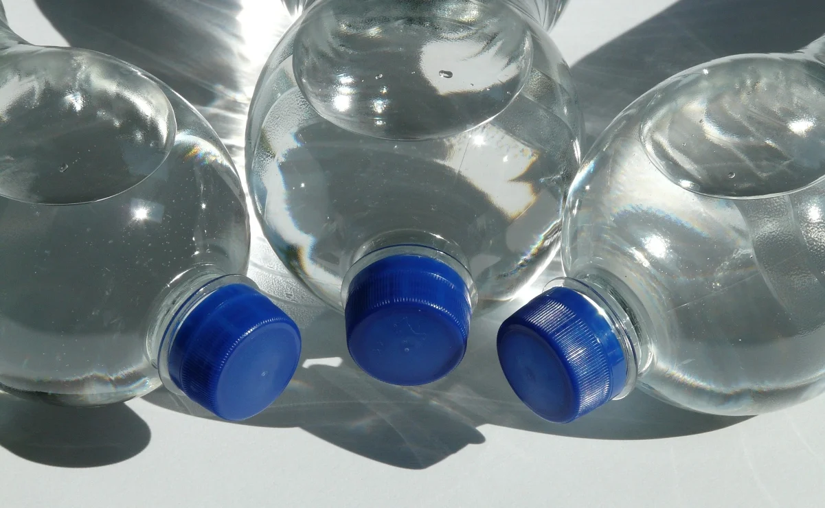 Por qué no debes dejar tu botella de agua dentro de tu auto&nbsp;