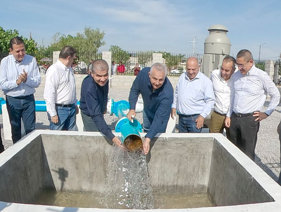 CUMPLEN COMPROMISOS: INAUGURAN MIGUEL RIQUELME Y ROMÁN CEPEDA NUEVO POZO DE AGUA