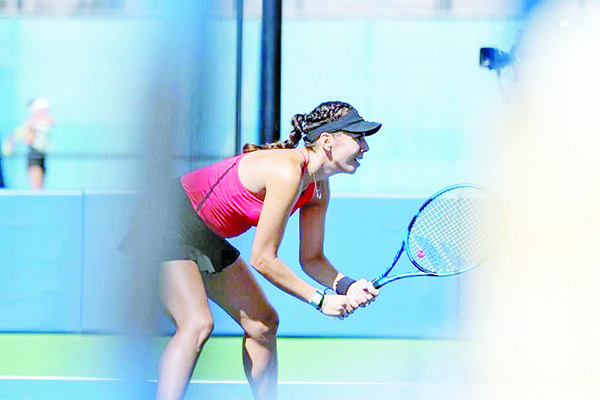 Avanza Giuliana Olmos a segunda ronda del dobles del US Open