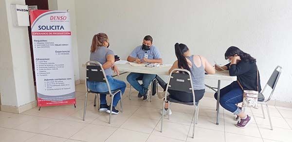 Recluta DENSO operarios en SB