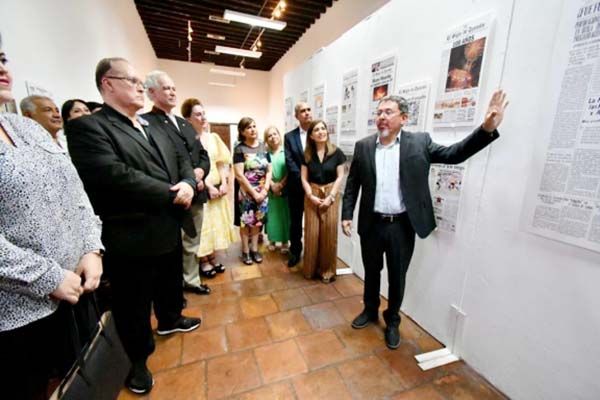 Clausuran exposición de El Siglo de Torreón