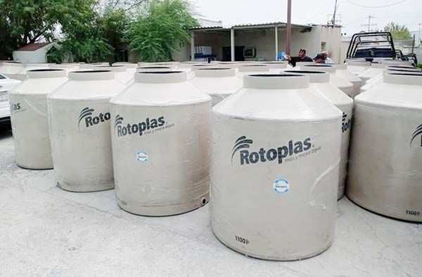 Ofrece Frontera tinacos bajo costo