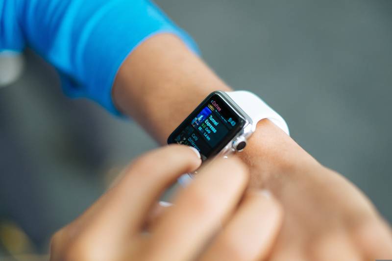 Usa la tecnología de este smartwatch para cuidar tu corazón
