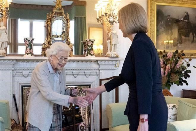 Asume Liz Truss como Primera Ministra del RU