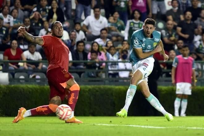 Critica Salcedo al arbitraje en pleno León vs. Juárez