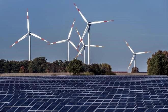Empleos en energía limpia superan a los de fósiles