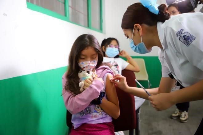 Vacunarán contra Covid a niñas y niños de 6 y 9 años en CDMX