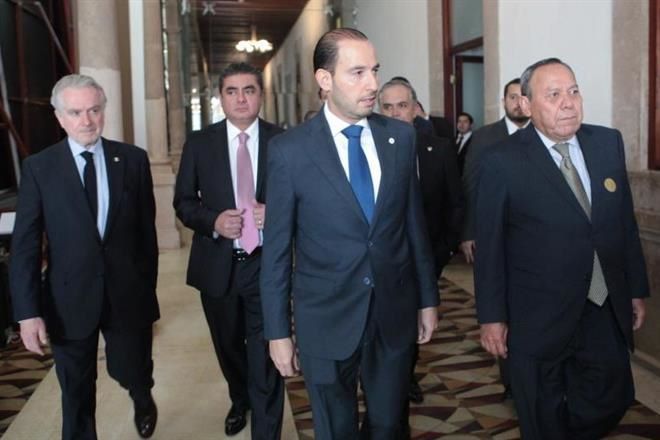 Evitan ‘aliados’ saludar a Alito
