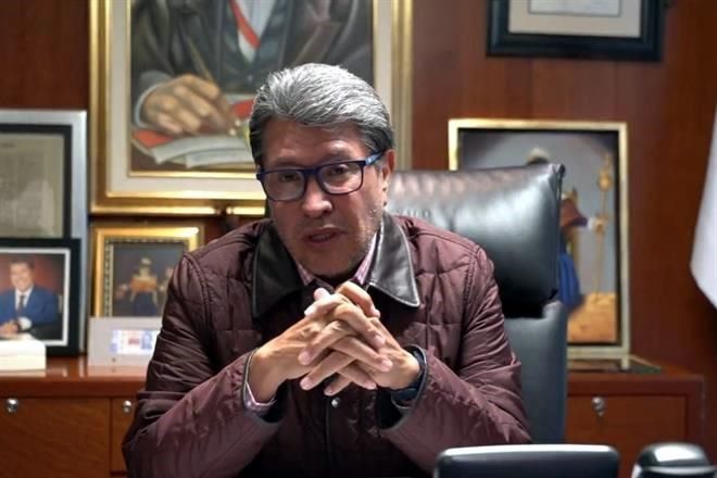 ‘No hay consenso’ sobre militarización.- Monreal