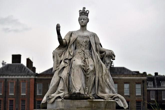 Isabel II y Victoria, dos reinados para la historia