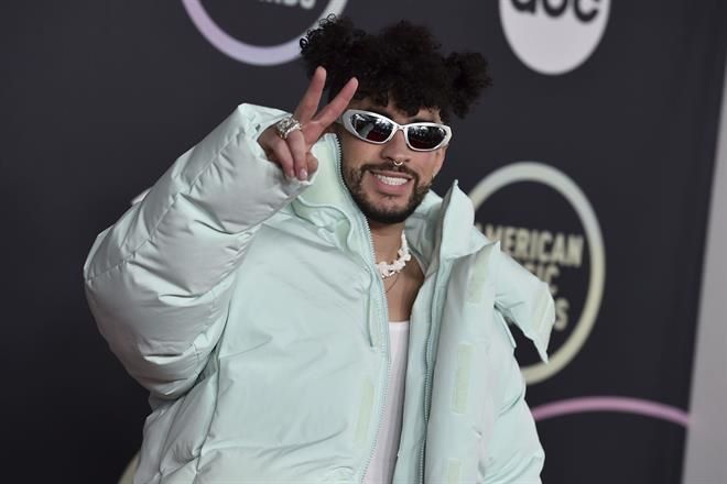Lidera Bad Bunny lista de nominados a los Latin Grammy