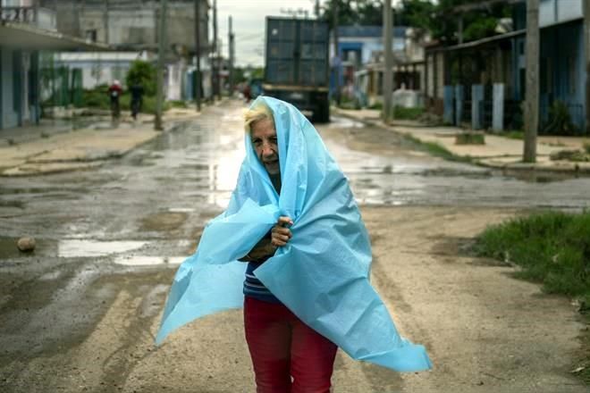 Huracán ‘Ian’ azota occidente de Cuba y deja daños