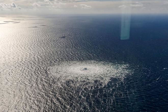 Detectan tres fugas submarinas en ductos de gas ruso