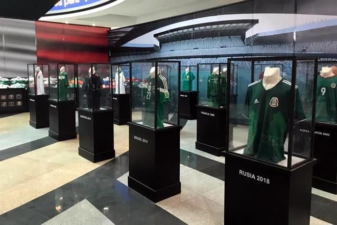 Presentan el Museo Itinerante de la Selección Mexicana