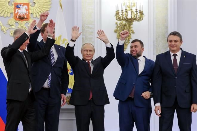 Firma Putin anexión de cuatro regiones de Ucrania