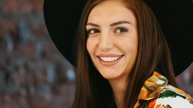 La mujer que se enfrentó sola a Zara y logró vencer al gigante textil en un juicio