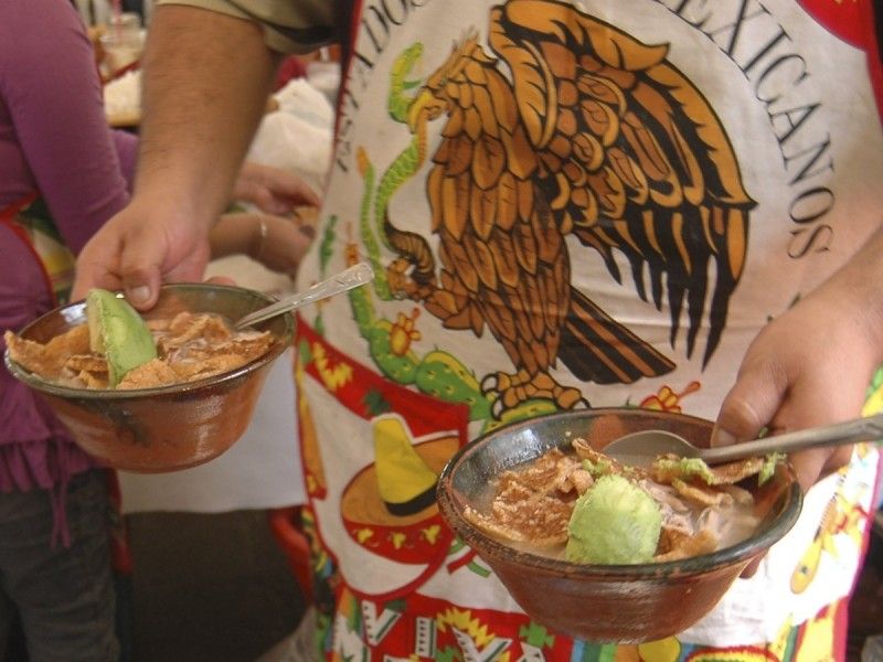 En septiembre éntrale al pozole sin miedo; es saludable, lo aprobó el IMSS