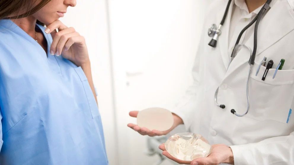 La FDA de EEUU alertó que los implantes mamarios podrían estar relacionados con otros tipos de cáncer