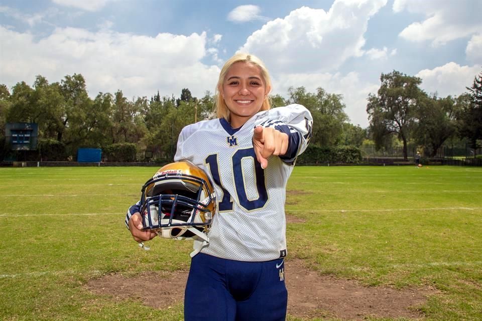 Desafía Andrea Martínez tradiciones al jugar con Pumas CU