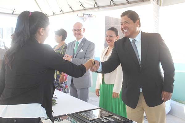 Celebra Beto Villarreal aniversario de UTRCC