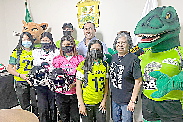 Entrega COBAC Coahuila equipamiento deportivo