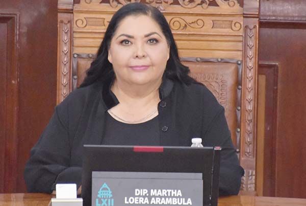 Trabaja por la educación Diputada Martha Loera