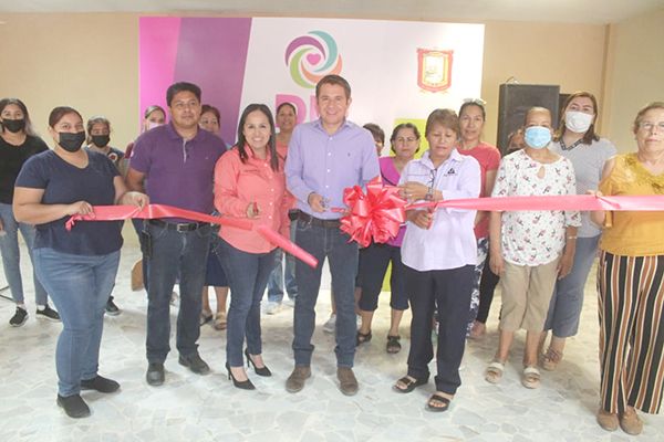 Inauguran curso para pequeñas industrias