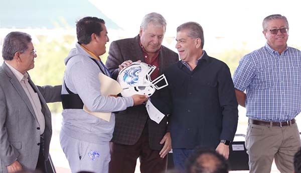 Renuevan campo de americano en Saltillo