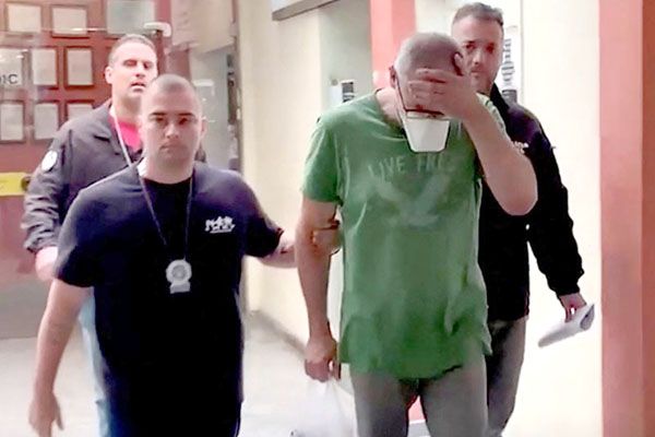 Cónsul alemán se fuga tras ser acusado de asesinar a su marido
