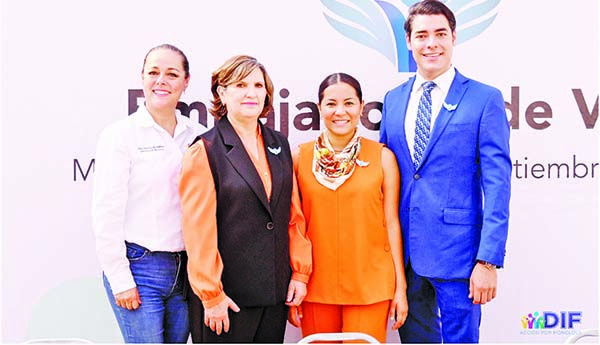 Pide la Primera Dama transmitir fe y esperanza
