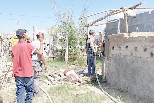 Controlan incendio en casa bomberos de CC