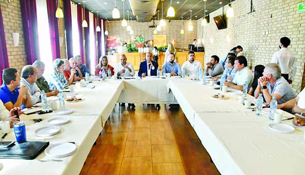 Evalúa Mario Dávila trabajo de directores